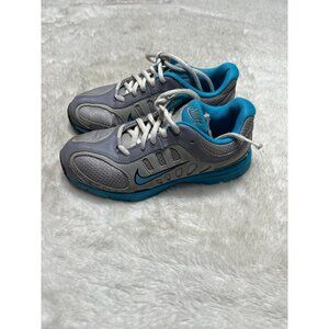 Nike trail scramble  athletic sneaker size 4Y